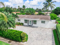 Villa Paradiso #16 6 Bed 🛌 || 2 Bath 🛀🏿 || Sleep 10 👨👩👧👦